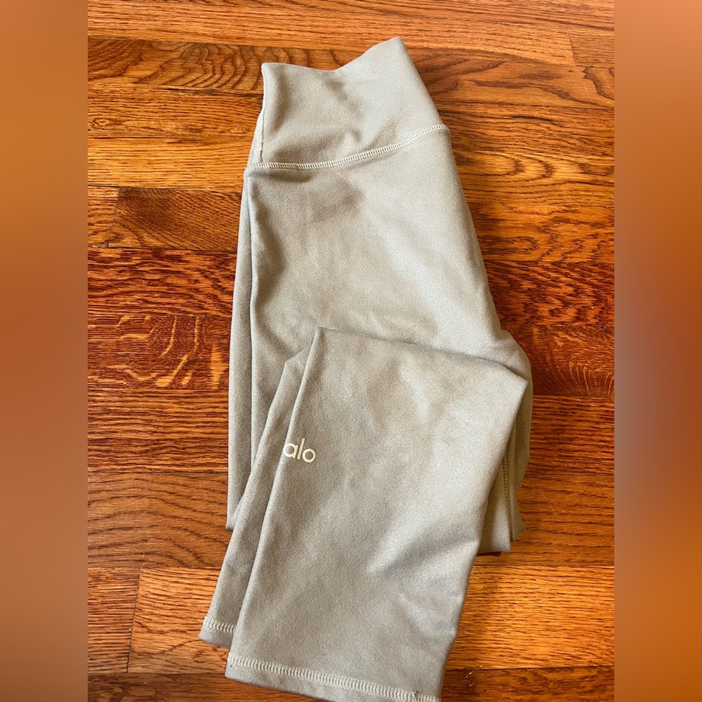 ALO leggings size small